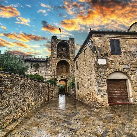 Il Loggiato Di Lorena Apartment Monteriggioni